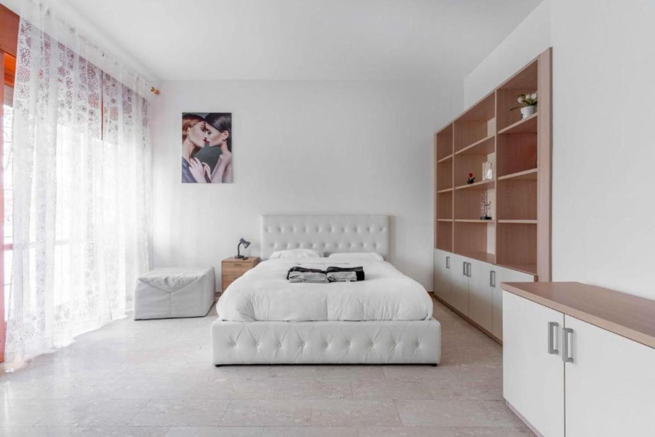 Moncler House Navigli Apartment Milan